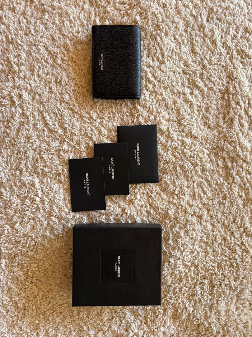 サンローラン(SAINT LAURENT)ブラック名刺入れ