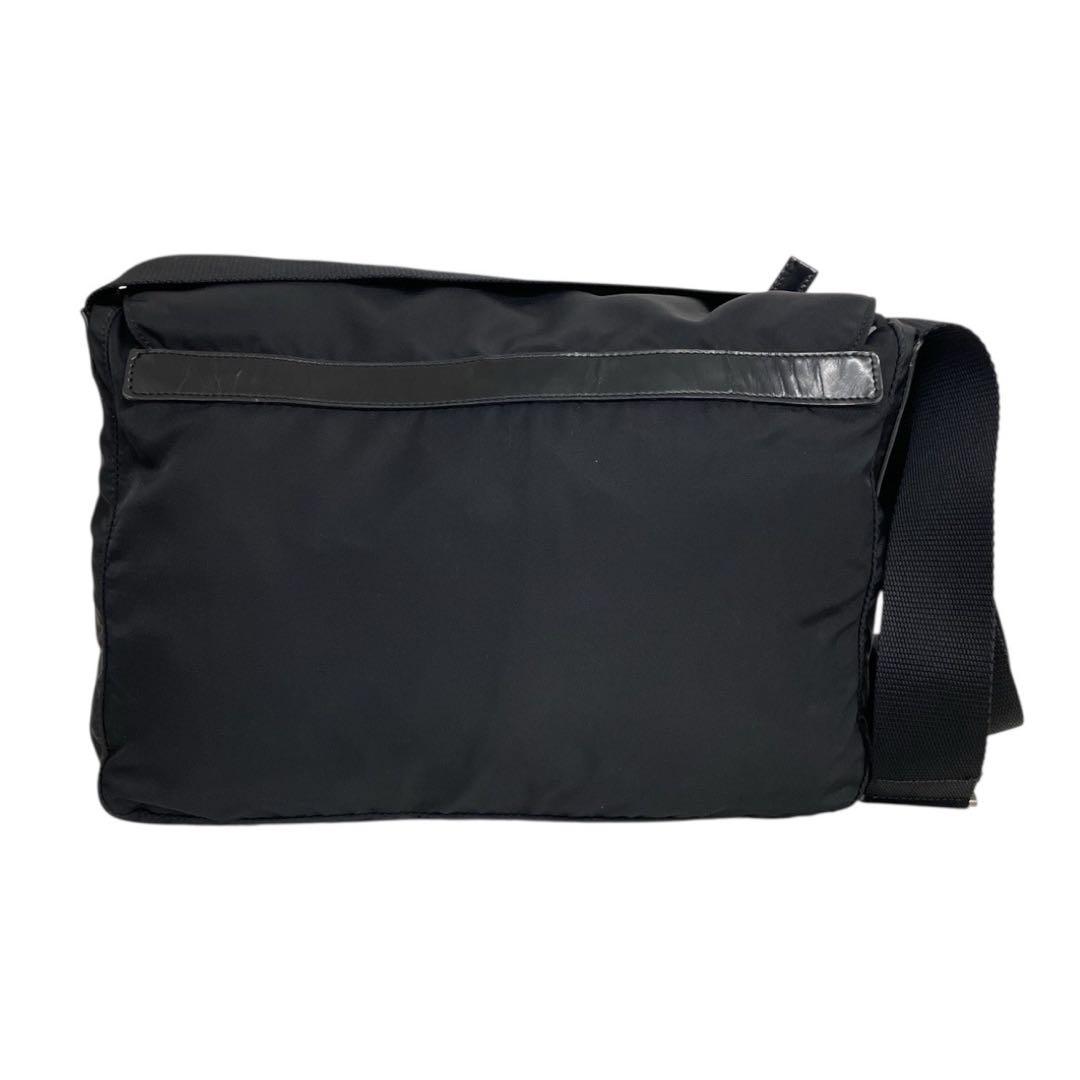 【極美品】プラダ　三角ロゴ　ナイロン　黒　フラップ　ショルダーバッグ　4756