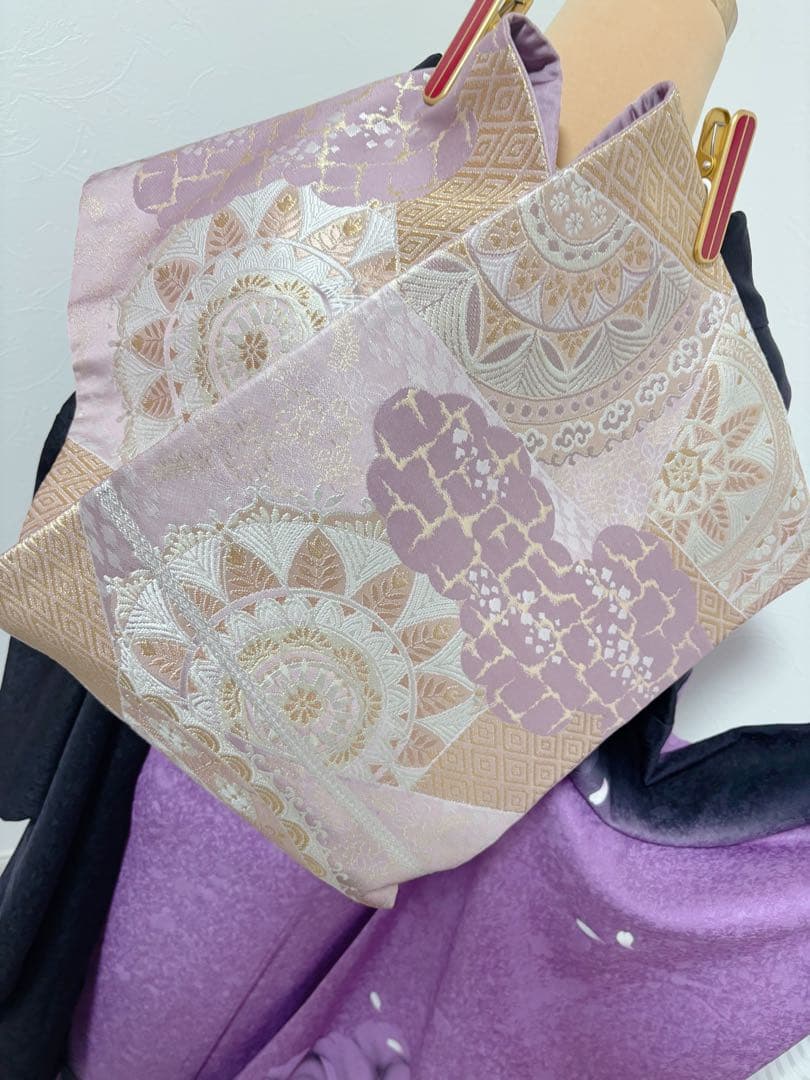 正絹　豪華振袖フルセット　大輪　牡丹　薄紫 ピンク　黒地　紫と黒 花柄