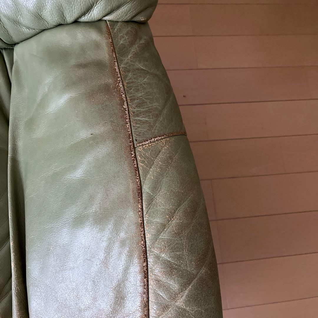 カリモク　緑色 レザー 回転式ソファ　たのめる便　送料込み　匿名発送