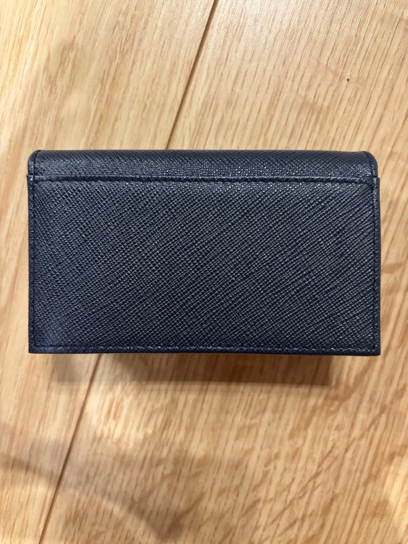 ケースビジネスロゴパスケースメンズPRADA