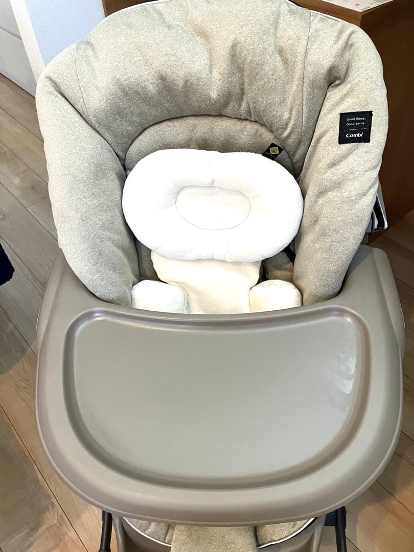 【電動】Combi ネムリラAUTO SWING BEDi