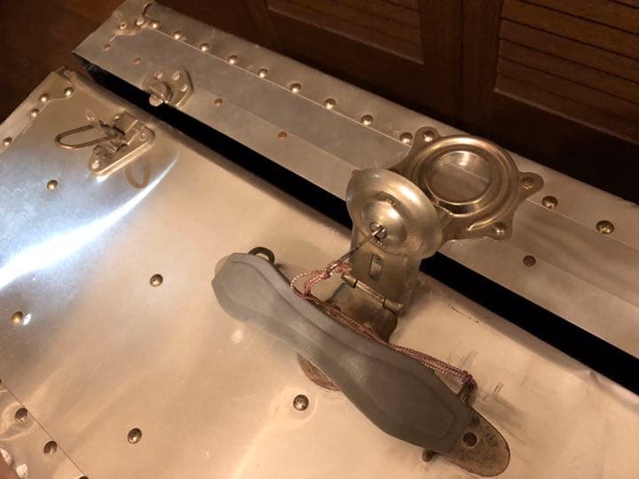 昔のトランク スーツケース