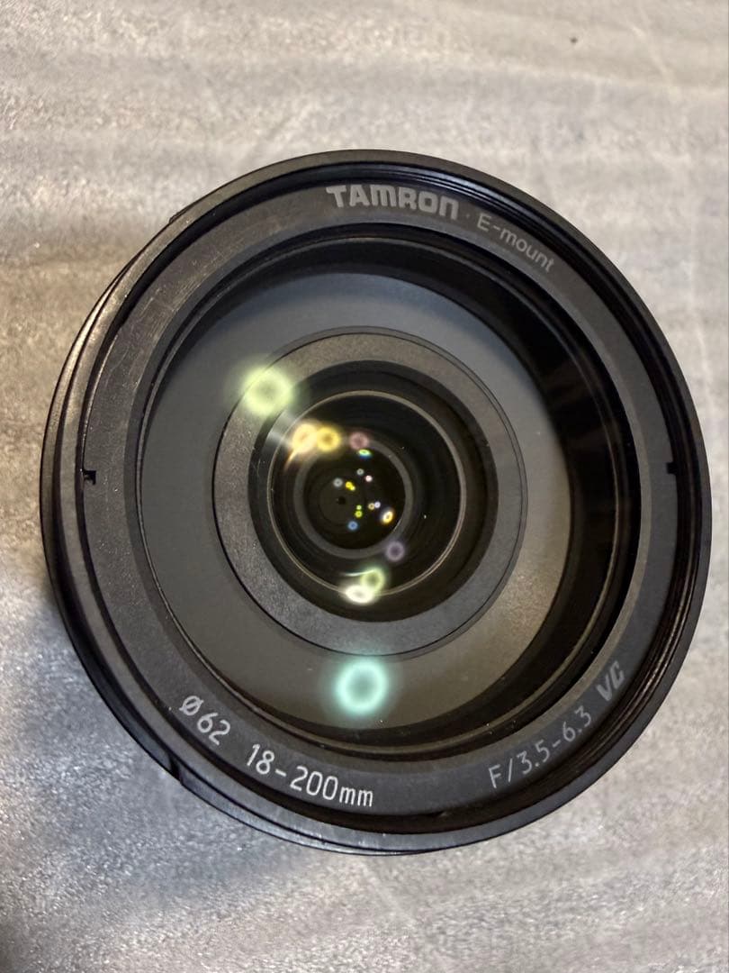 タムロン TAMRON 18-200mm F3.5-6.3 Di III VC