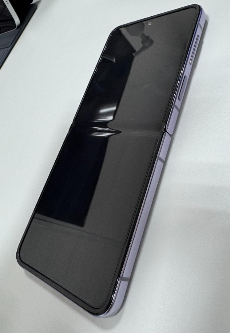 新品同様品 Galaxy Z Flip4 SIMフリー 判定