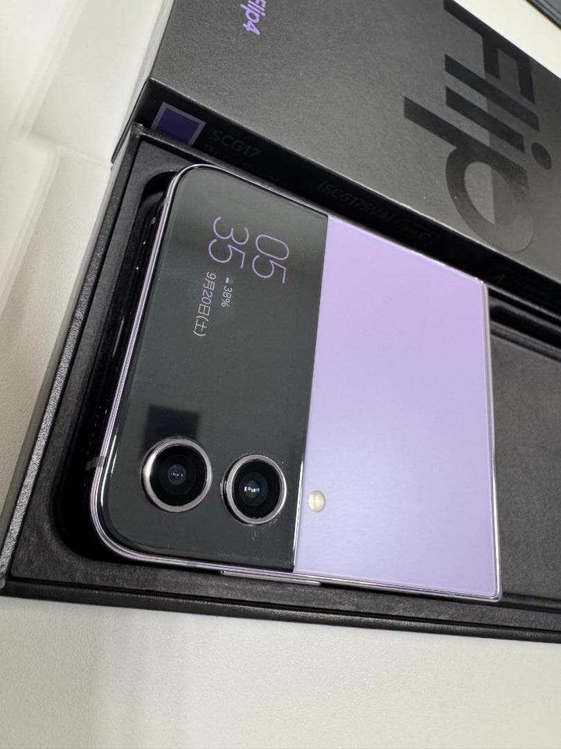 新品同様品 Galaxy Z Flip4 SIMフリー 判定