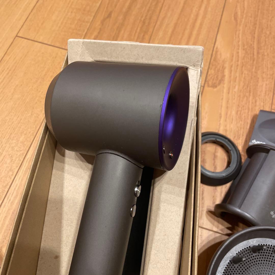 ダイソン dysonドライヤー hd08