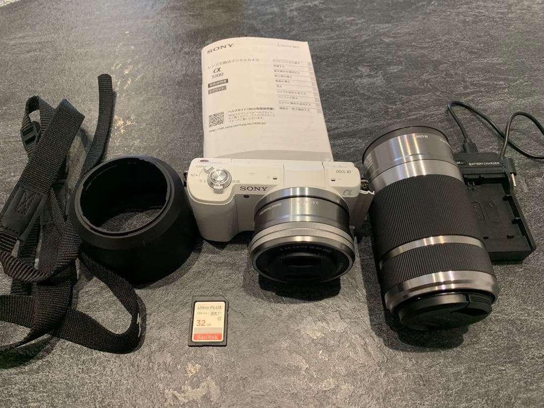 (新品同様) SONY α5100 ホワイト ミラーレス一眼/望遠レンズ付き