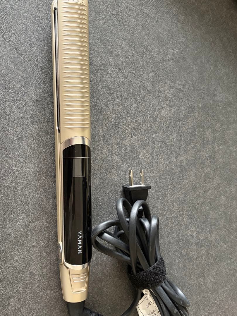 YA-MAN ヤーマン　ストレートアイロン