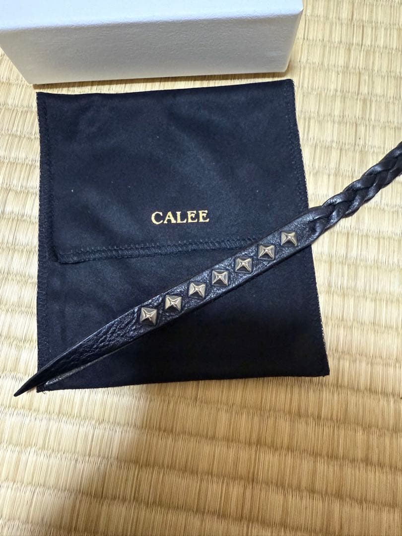 CALEE キャリー スタッズレザーキーホルダー