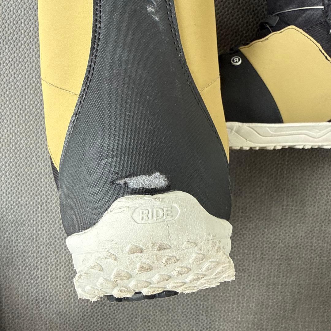 スノーボードブーツ 黒/黄 ボアシステム