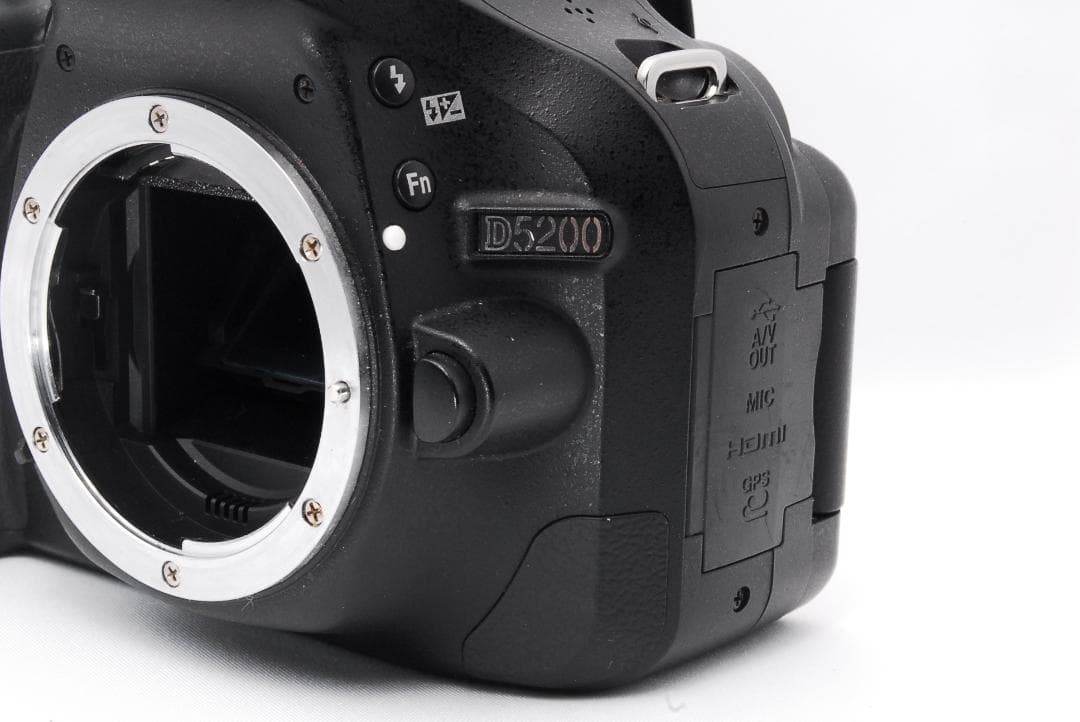 KOYO✨スマホ転送可 自撮り可能機種✨Nikon D5200 ダブル