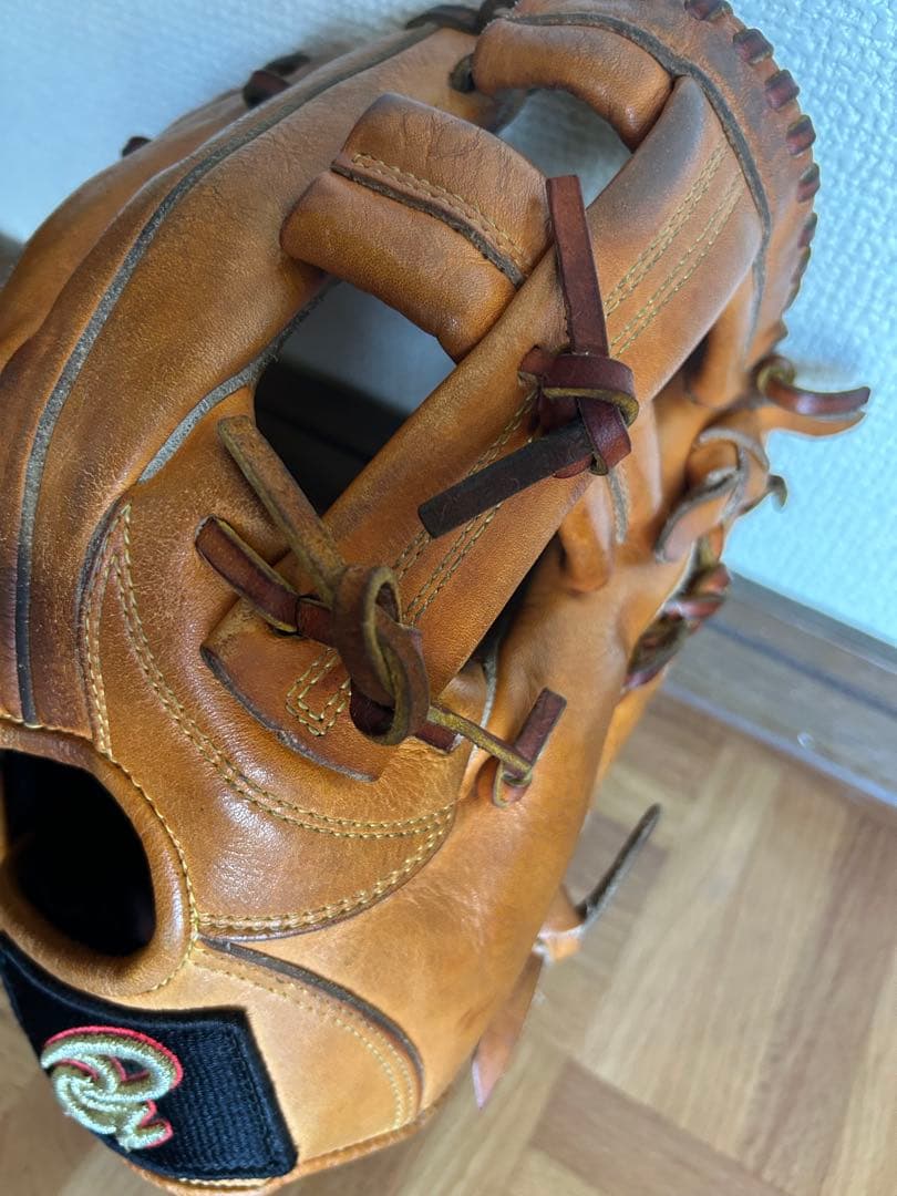 ドナイヤ　硬式グローブ　内野手用　山田哲人