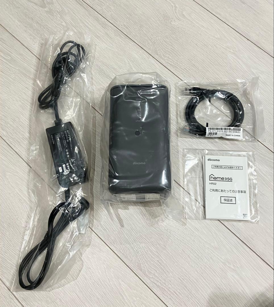 NTT docomo 5Gルーター HR02