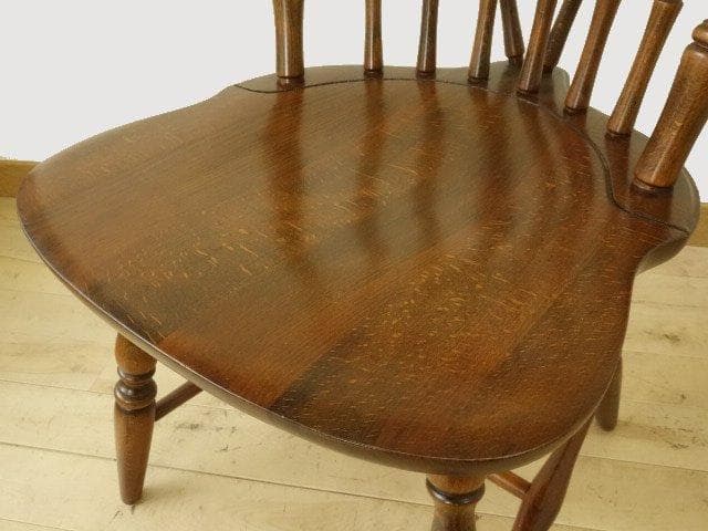 飛騨産業　キツツキ　スピンドルチェアーC　イス　椅子　 木製　再塗装済ＵＳＥＤ