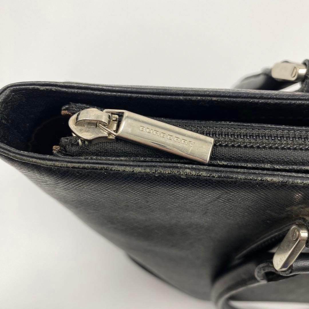 バーバリー　ビジネスバッグ　ブリーフケース　黒　サフィアーノレザー　ロゴプレート