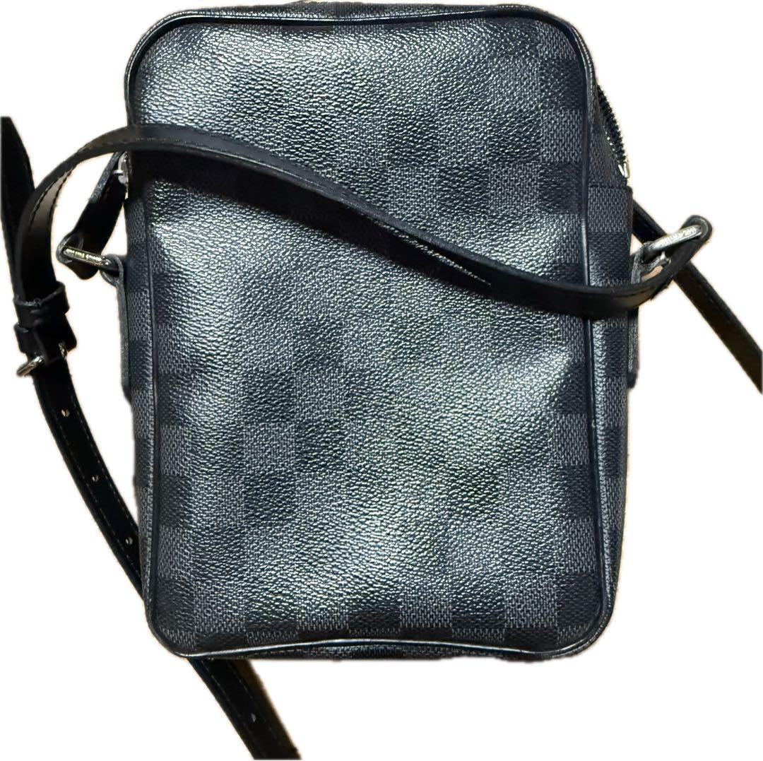 ルイ・ヴィトン ダミエ グラフィット アマゾン レム　ショルダーバッグ