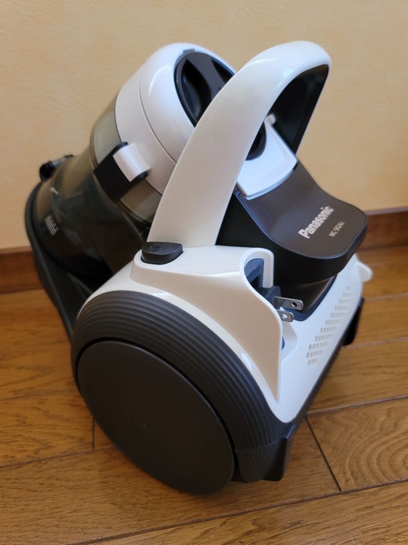 【美品】Panasonic サイクロン式 掃除機 MC-SR24J-W