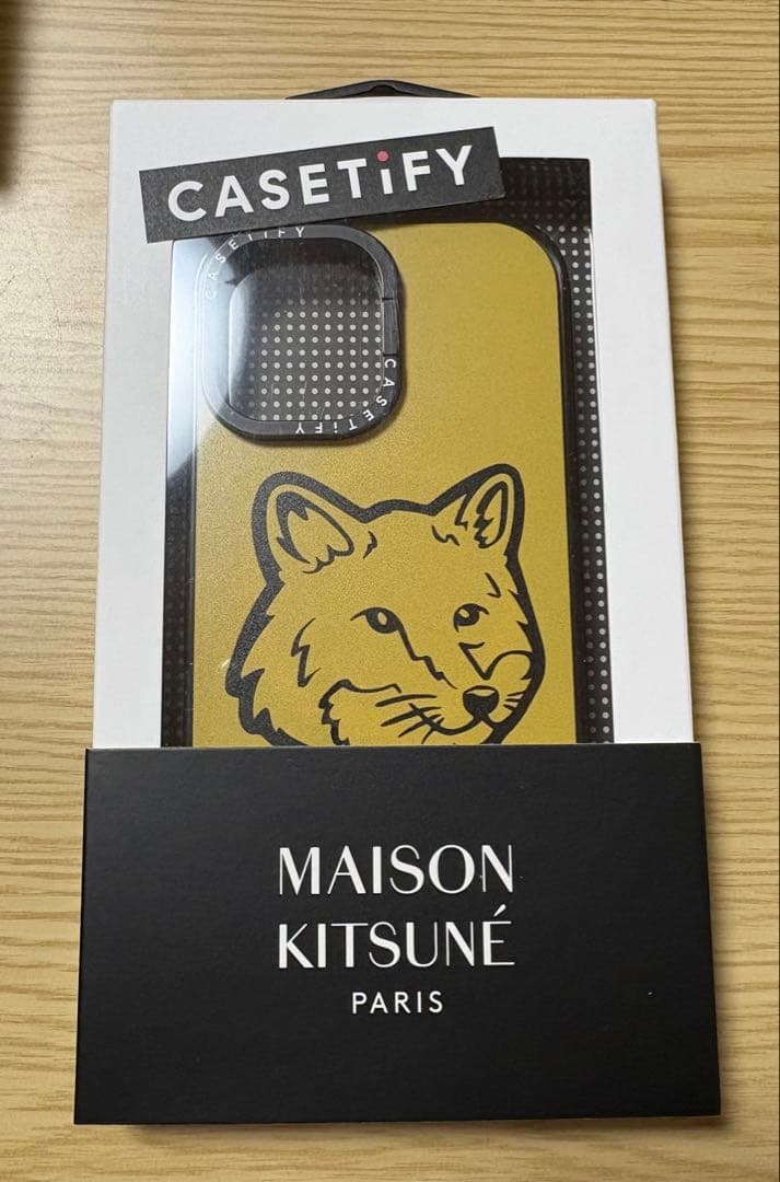 CASETIFY×メゾンキツネ iPhone16 カメラリングスタンド付き