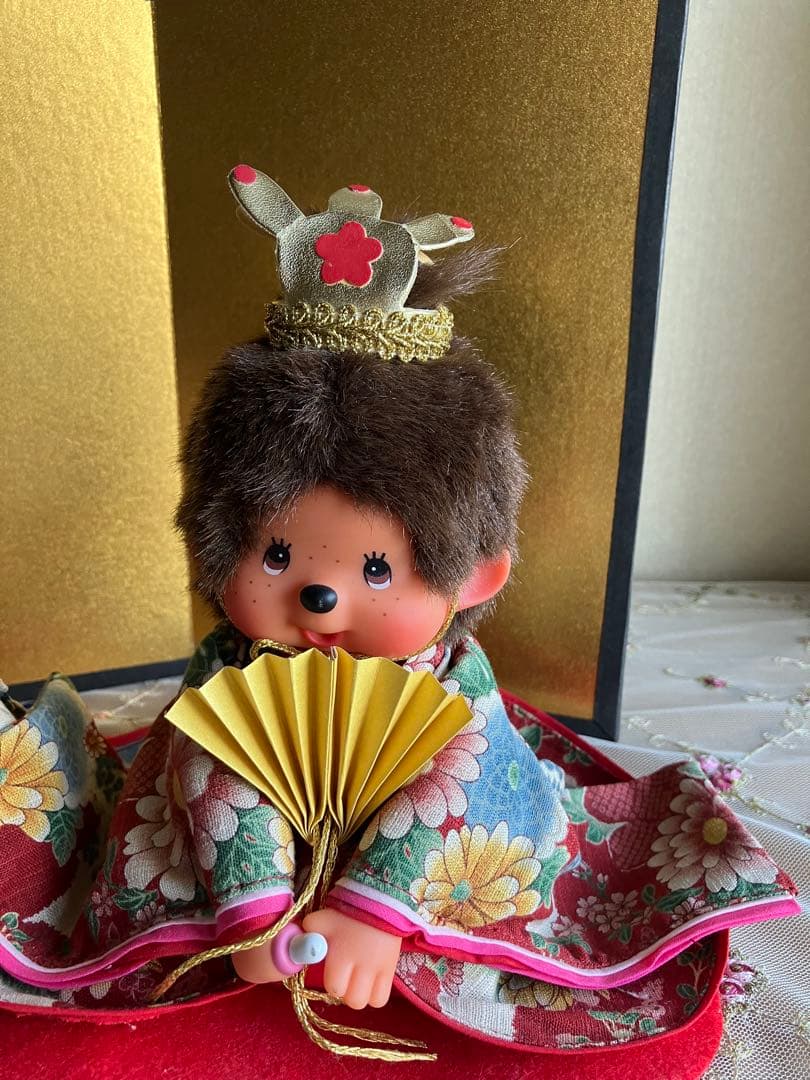 モンチッチ　雛人形セット　 金屏風付き　着物の柄が素敵です