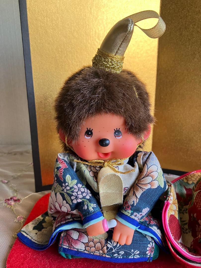 モンチッチ　雛人形セット　 金屏風付き　着物の柄が素敵です