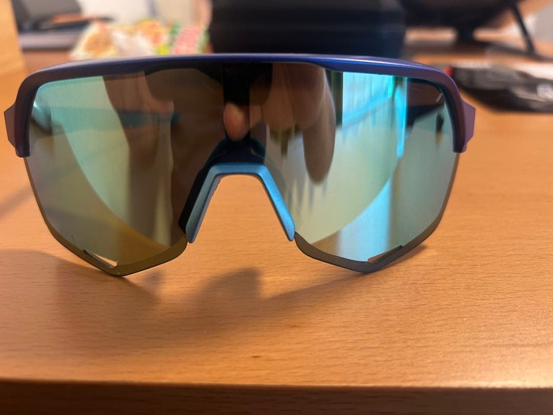 か*着様 ワンハンドレッド　シールドクラフト サングラス