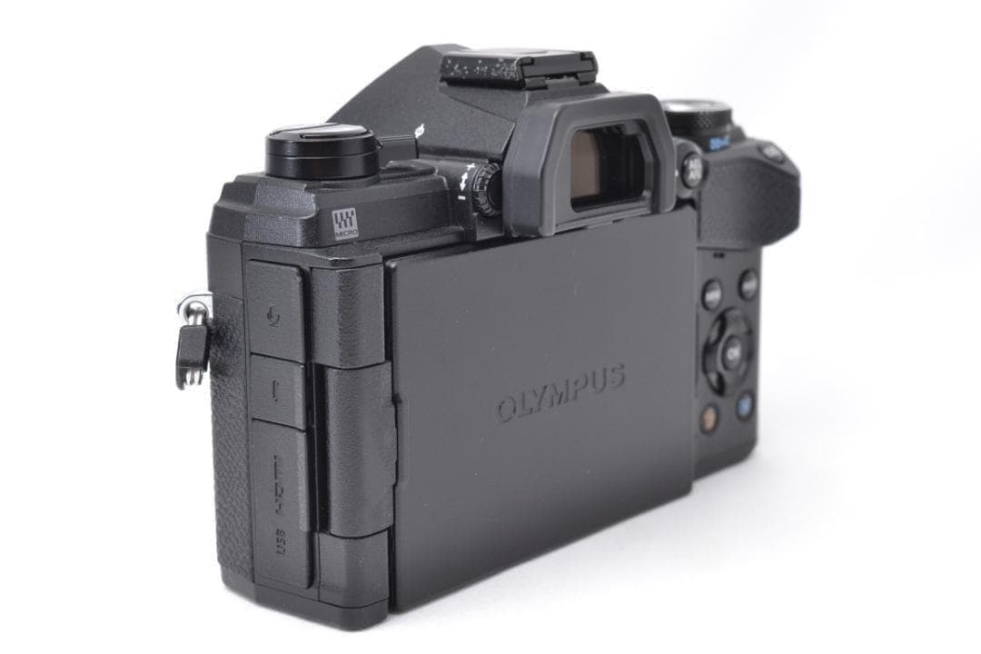 ■ 美品 ■ オリンパス　OM-D E-M5 MarkⅢ ブラック ボディ