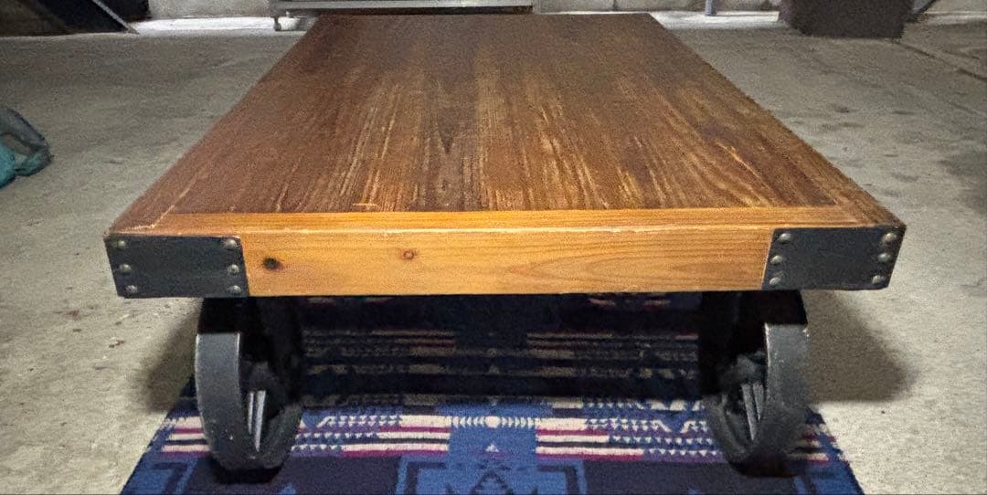 ノットアンティークス 無垢材　インダストリアル　　ローテーブル 車輪付き