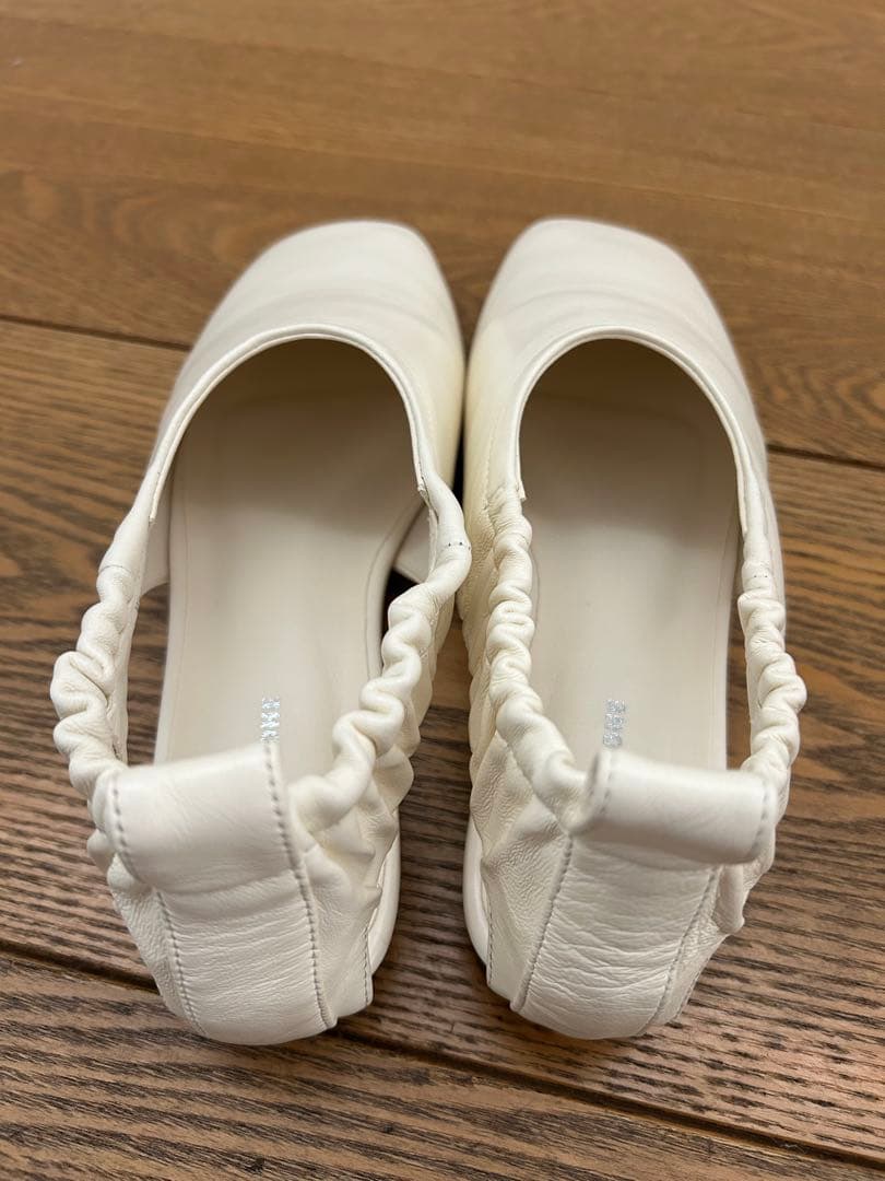 MIESROHEミースロエ　ＢＡＬＬＥＴ　ＦＬＡＴ　ＳＨＯＥＳ