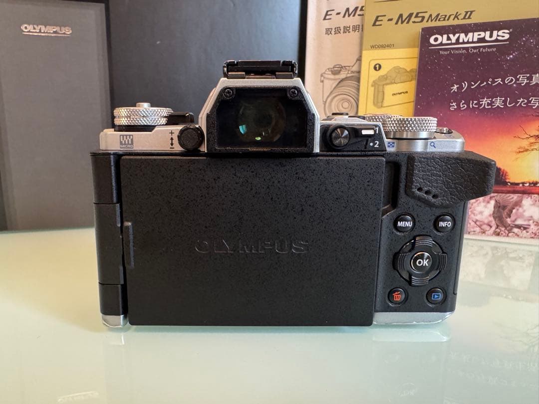 ★ OLYMPUS OM-D E-M5 MarkⅡ 14-150mmⅡ カメラ