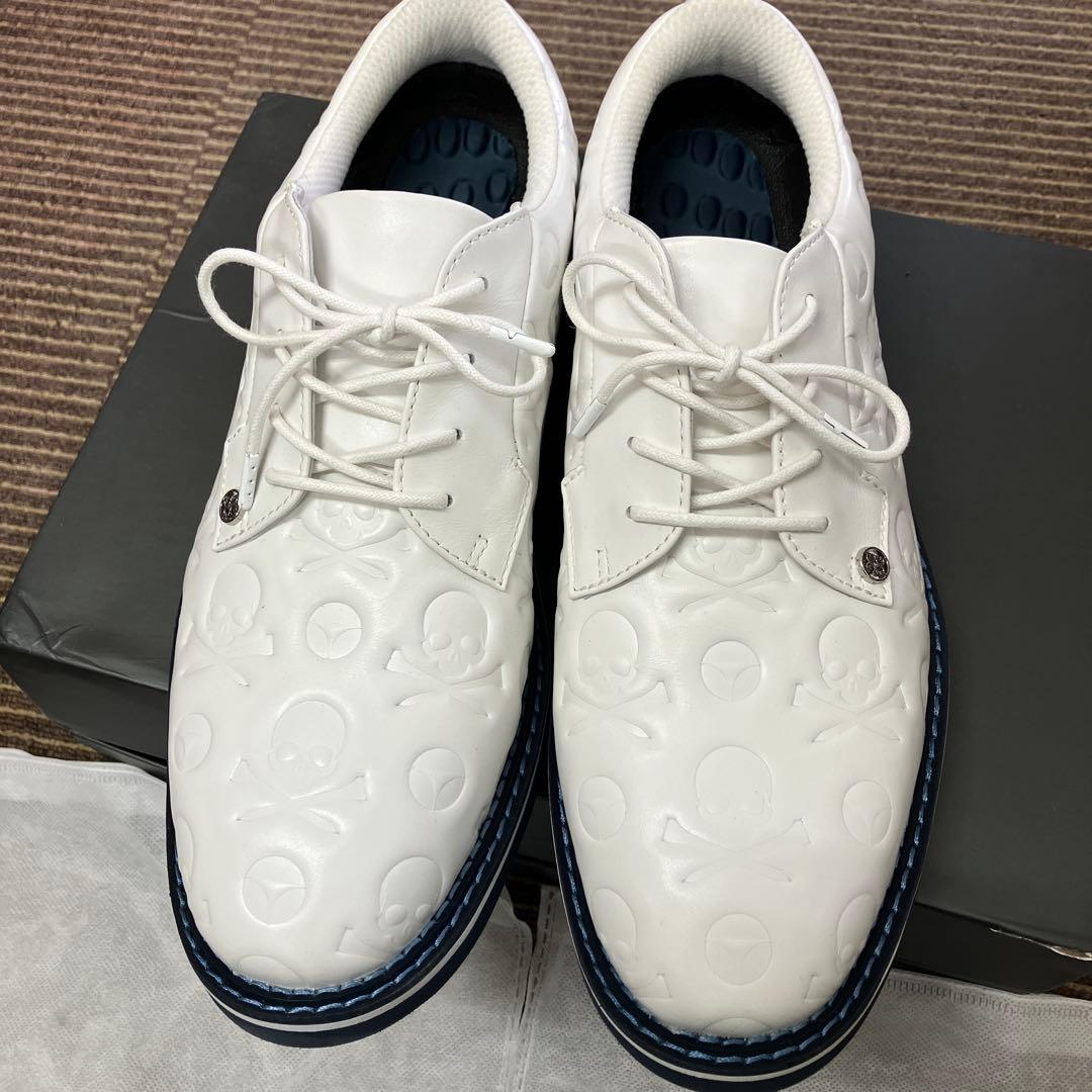 ジーフォア　ゴルフシューズ27cmに新品未使用品