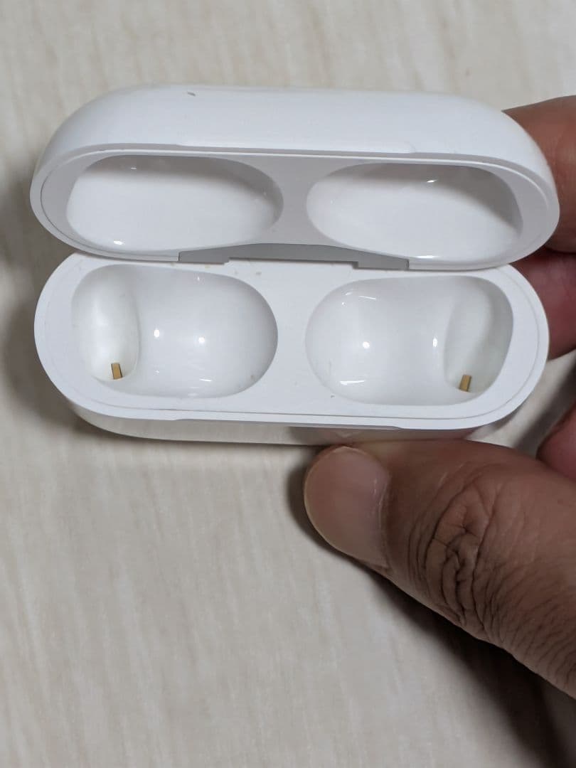 美品 AirPods Pro 第2世代 USB Type-Cモデル(おまけ付き)