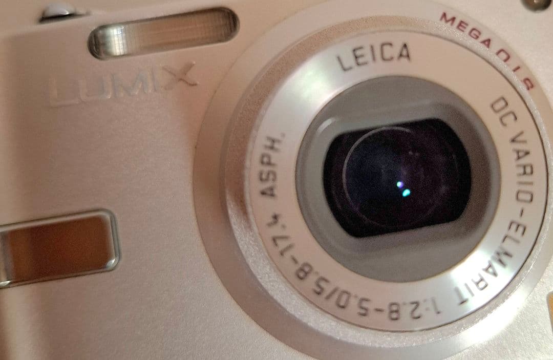 準美品 Panasonic LUMIX DMC-FS1 デジタルカメラ