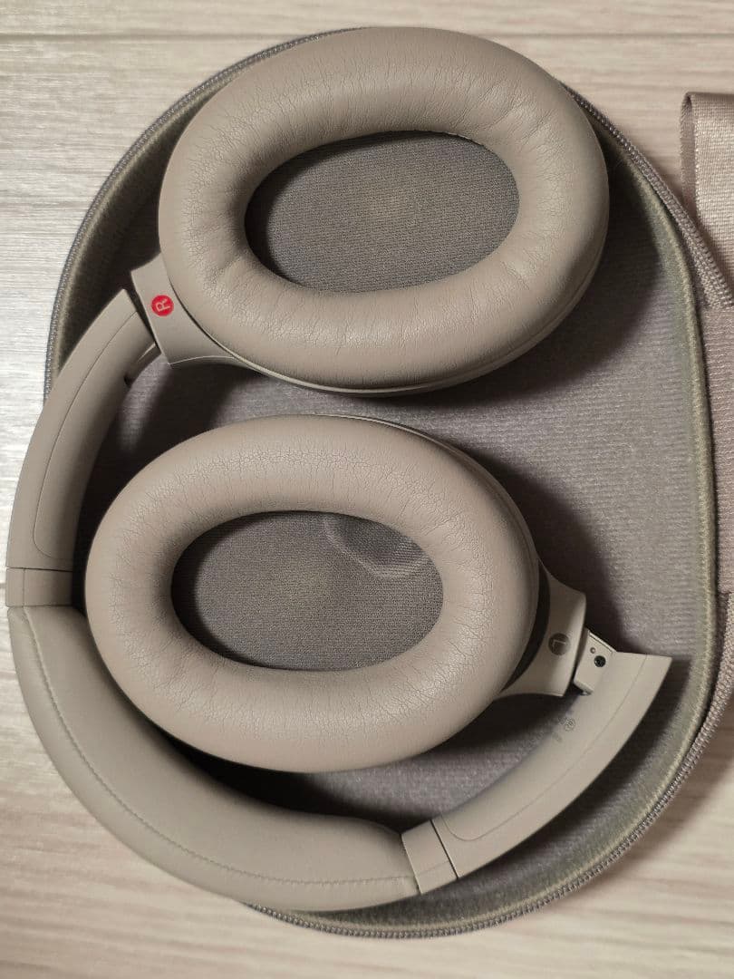 SONY WH-1000xm4　プラチナシルバー