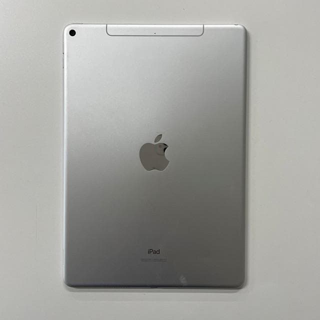 iPad Air 第3世代 64GB Wi-Fi+Cellular シルバー ①