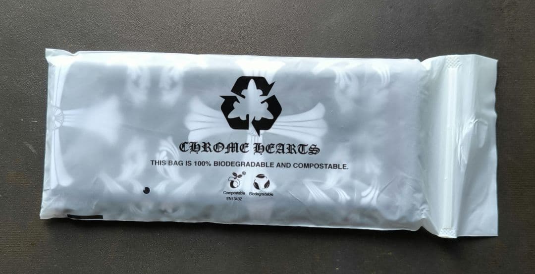 新品！クロムハーツ メガネ拭き