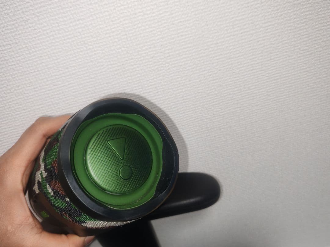 JBL Charge 4 迷彩 ワイヤレススピーカー