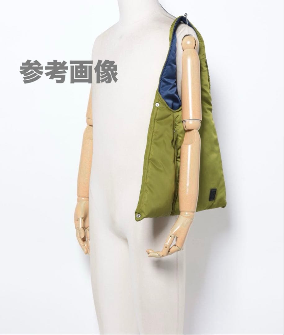 UN3D. 2WAYパデッドトライアングルバッグ