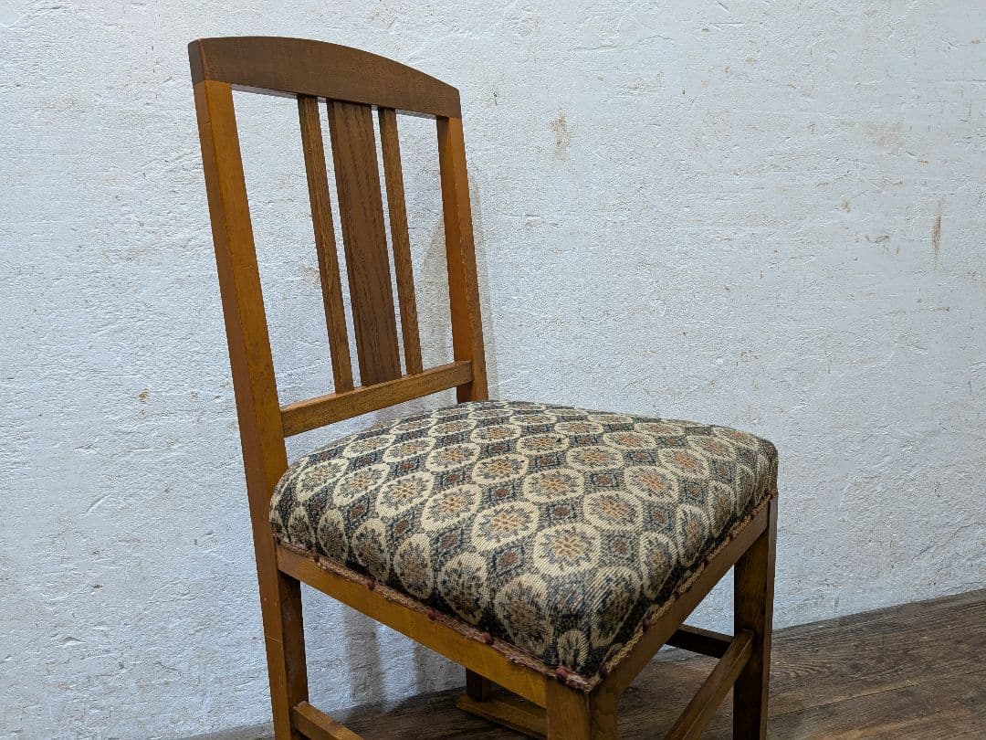 1118 ヴィンテージ　当時物　木製チェア　椅子　イス　レトロ　古家具　カフェ