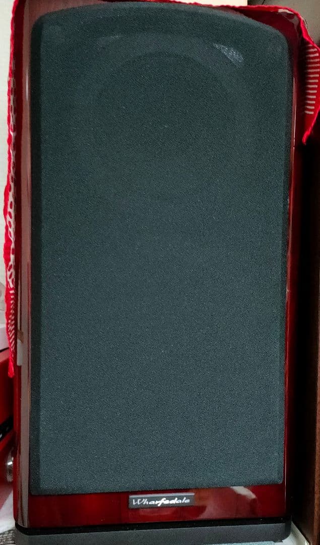 ワーフェデール REVA-2 スピーカー 赤