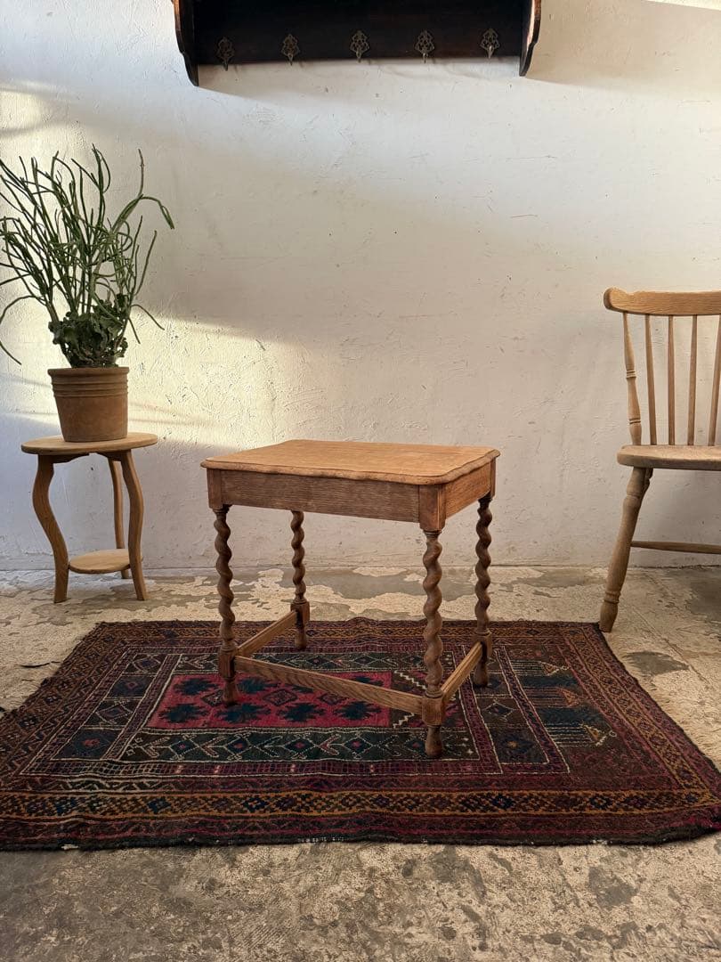 ビンテージ　サイドテーブル ベッドサイドテーブル　大　剥離