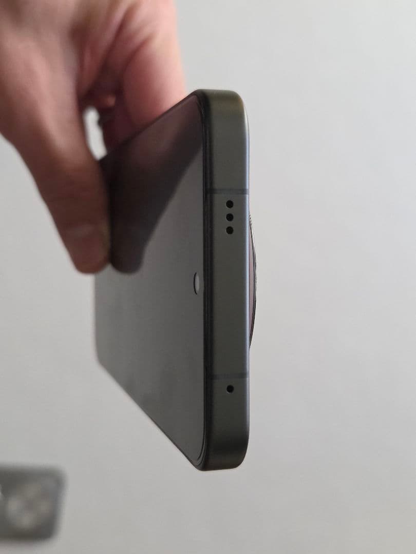 美品　グローバル版　vivo x300 12/512GB Summary Red