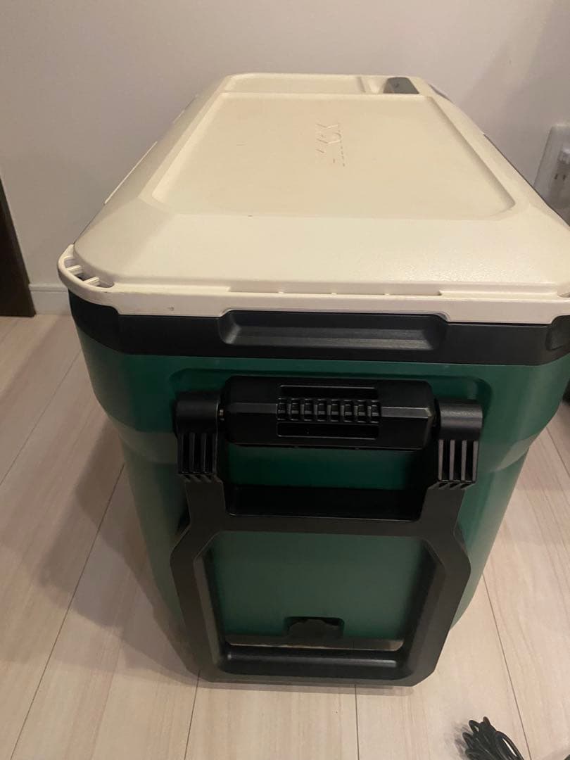 HIKOKI コードレス冷温庫　UL18DB