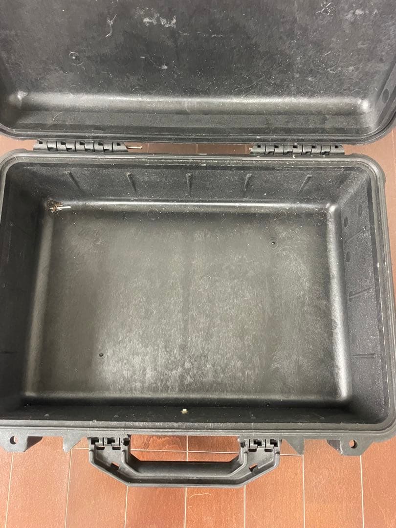 Pelican 1500 ケース ブラック 米軍放出品 フォーム無し M202