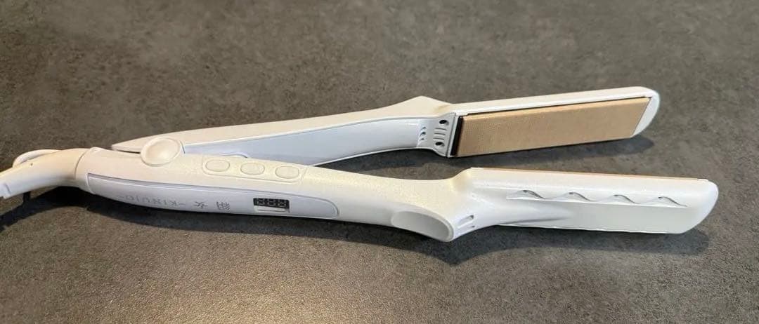 KINUJO ストレートヘアアイロン　絹女