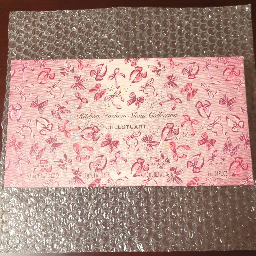 ☆新品未開封☆ショッパー付☆ジルスチュアート クリスマスコフレ 2025