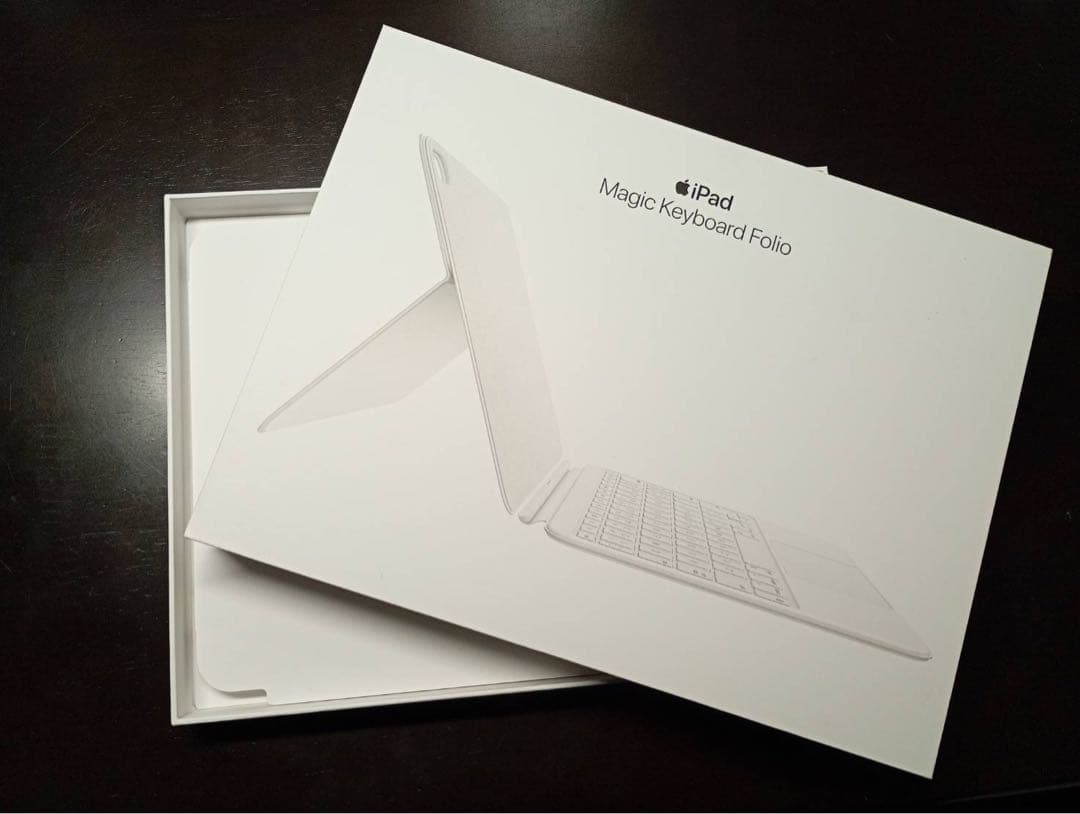 Apple iPad（第10世代）用Magic Keyboard Folio