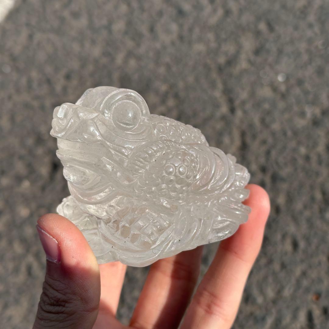 天然石水晶の銭蛙　置物　ご購入前に在庫確認必要G.280