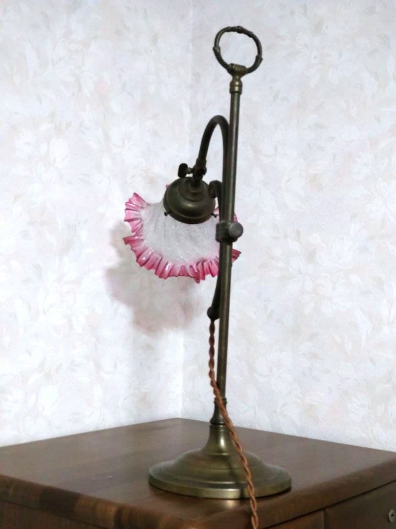 ■アンティーク ■ テーブルランプ フリルシェード