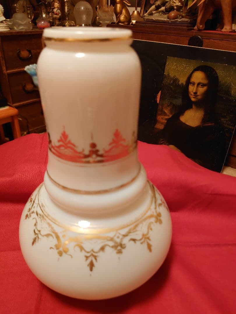 フランス19世紀　オパールガラス　ホワイト水差しカップ付き